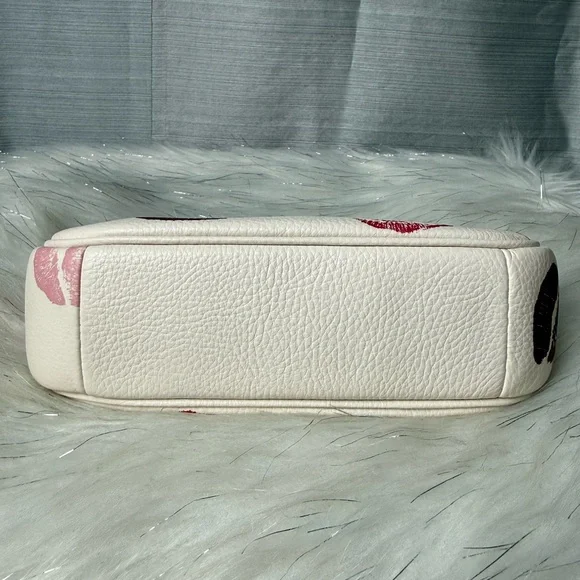 NEW! COACH lips print Teri mini crossbody bag - Picture 8 of 10